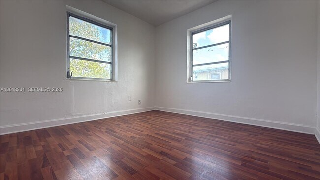 Building Photo - 133 NW 43rd Pl