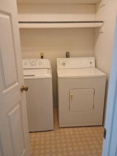 Building Photo - 728 W San Antonio St