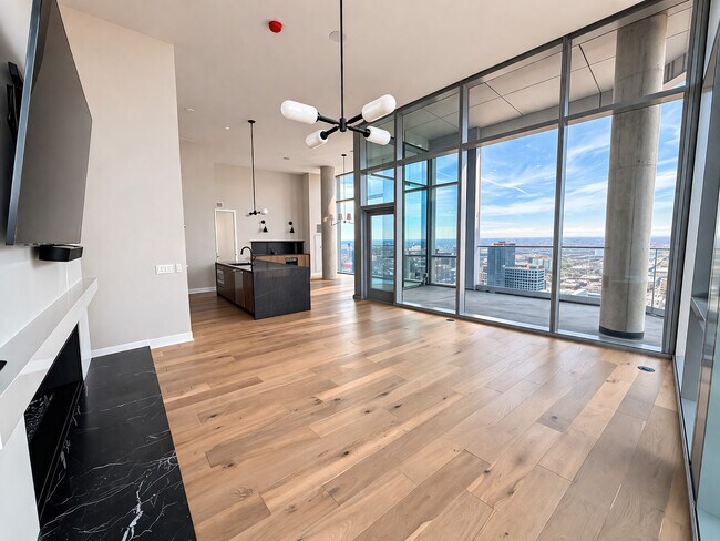 Building Photo - 1114 W Carroll Ave