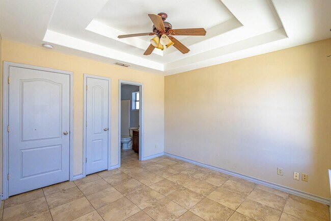 Building Photo - 4416 Wild Flower Ave