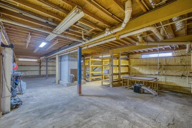 Building Photo - 4811 Soundside Dr