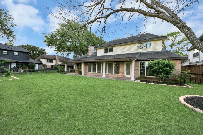 Building Photo - 3410 Crow Valley Dr