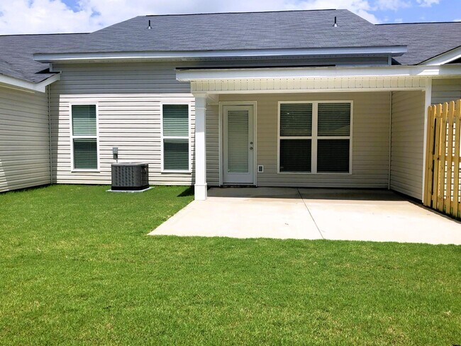 Building Photo - 7172 Paisley Cir