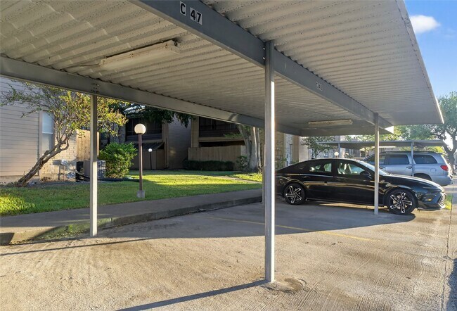 Building Photo - 10555 Turtlewood Ct