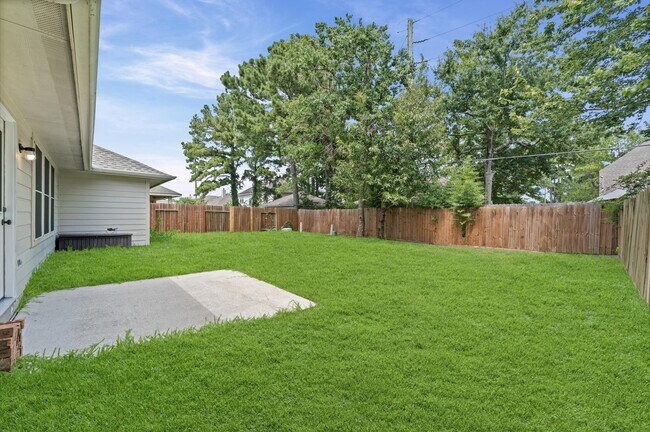 Building Photo - 24226 Pine Canyon Falls Cir