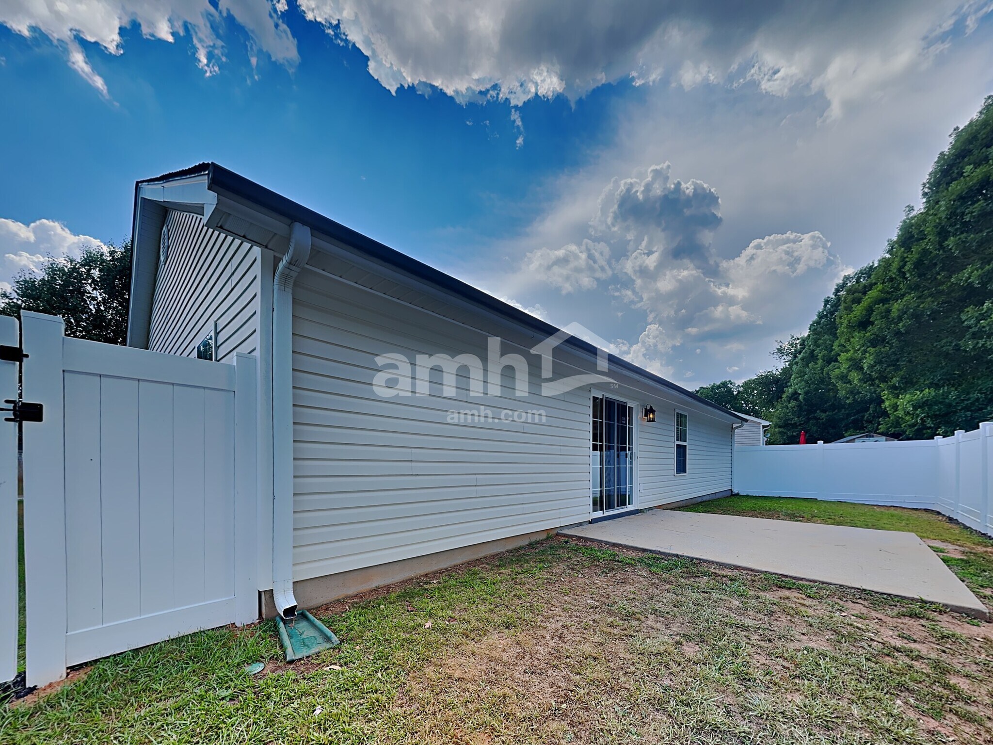 Building Photo - 651 Grover Dr