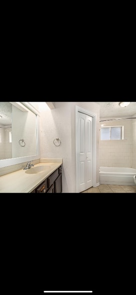 Building Photo - 322 Anchor Way