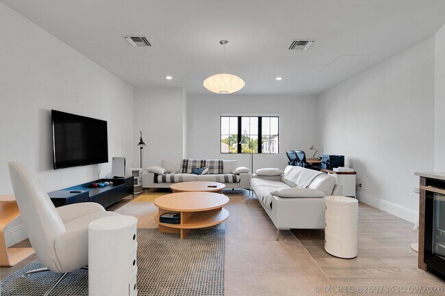 Building Photo - 7480 NW 26th Way