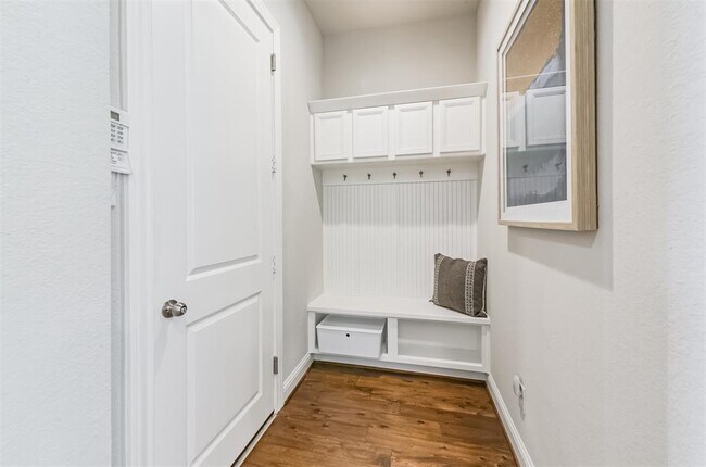 Building Photo - 18311 Harmony Bluff Ln