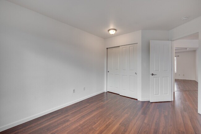 Building Photo - Beautiful 5 bedroom home in Tuscany at Lakeland Hills!