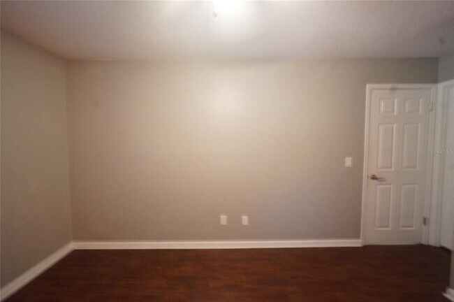 Building Photo - 4810 S Dauphin Ave