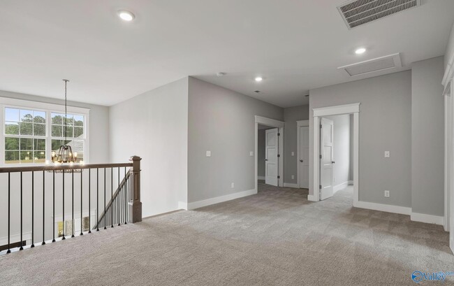Building Photo - 8105 Goose Ridge Dr SE