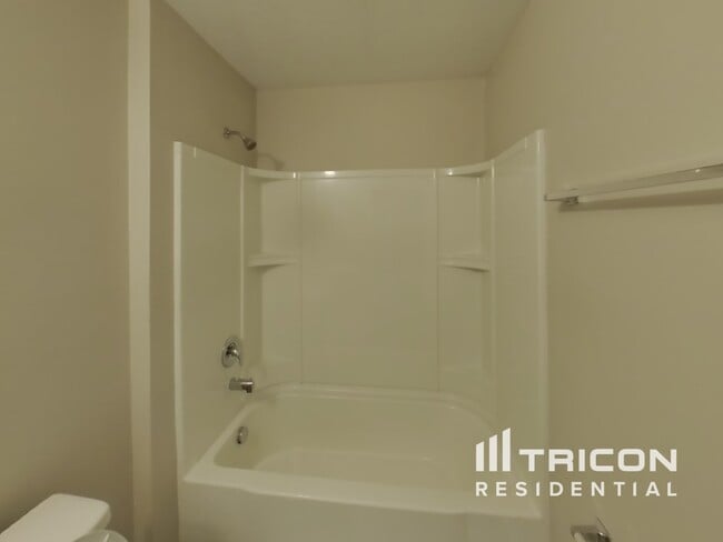 Building Photo - 9467 Northvale St