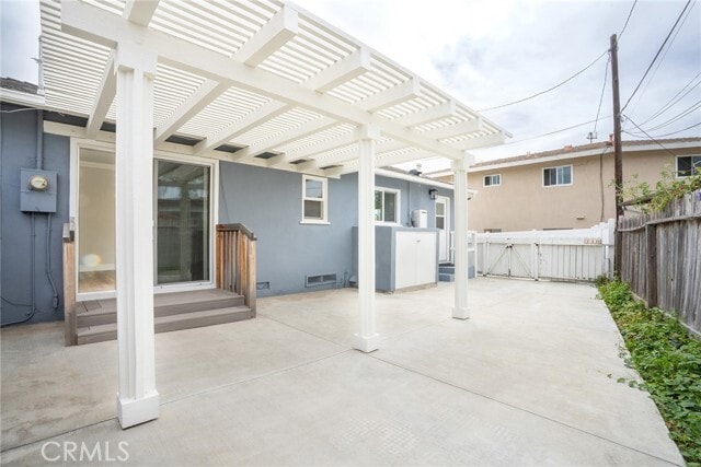 Building Photo - 230 Avenida Miramar
