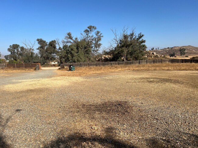 Building Photo - Work & Live on beautiful piece of property