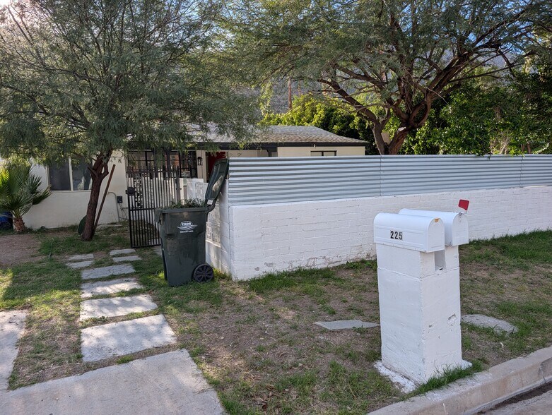 Building Photo - 221 Avenida Ortega