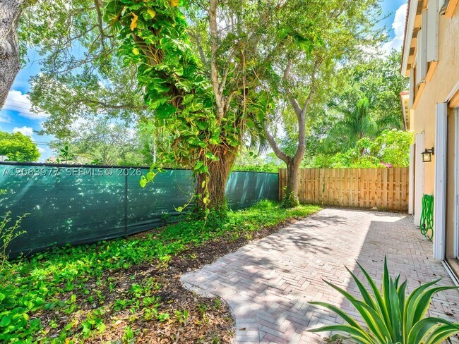 Building Photo - 15037 SW 50th Ct