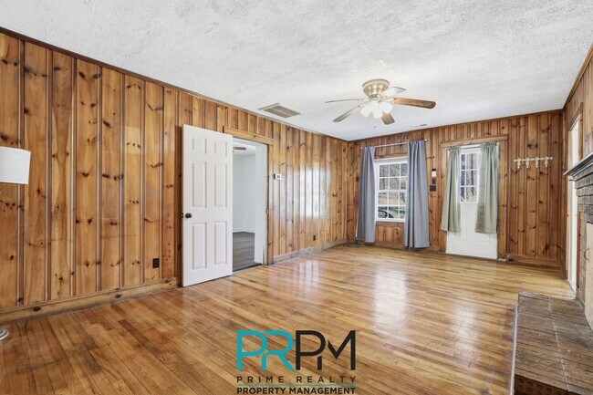 Building Photo - 101 Bagwell Dr