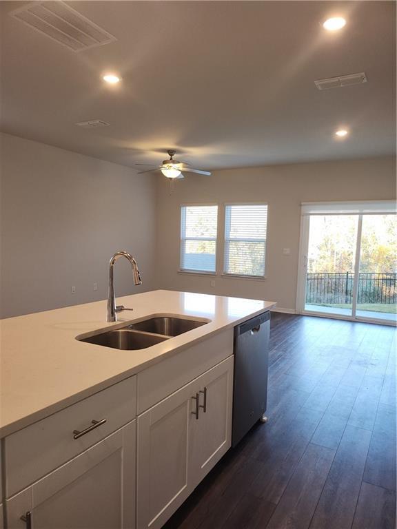 Building Photo - 65 Cedar Ln