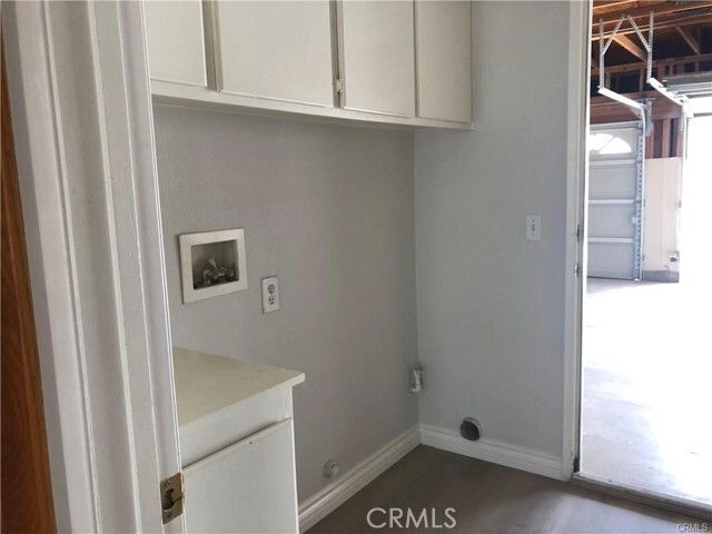 Building Photo - 15974 Sunburst Dr