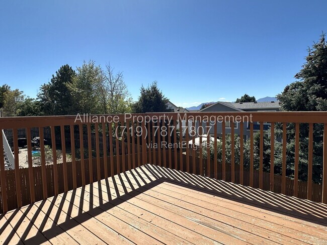Building Photo - 965 Piros Dr