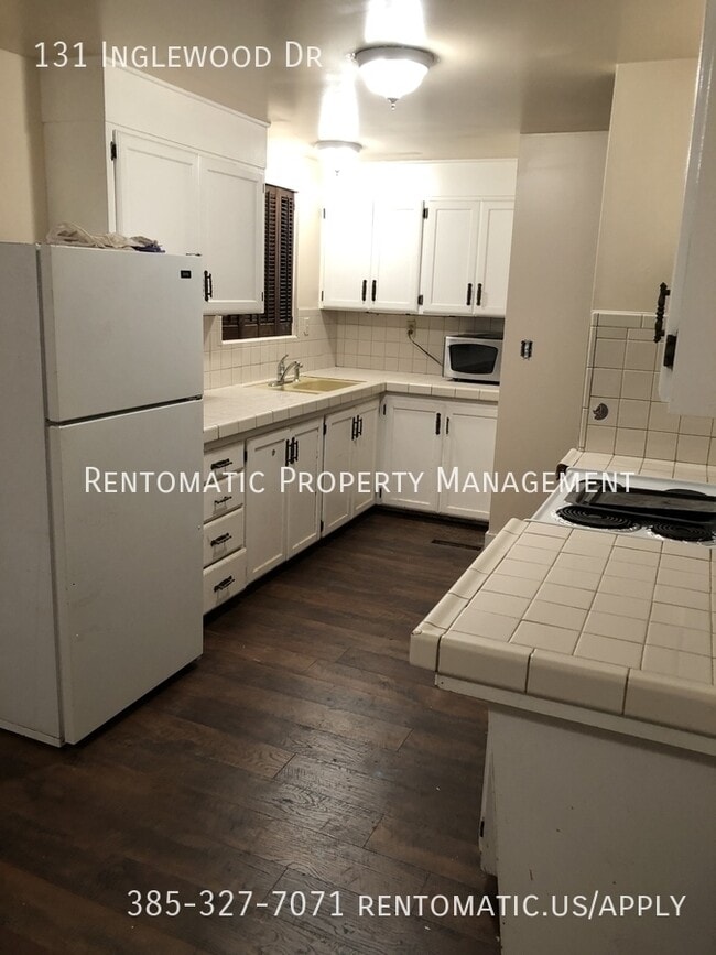 Building Photo - 131 Inglewood Dr