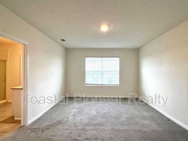 Building Photo - 17506 Canopy Pl