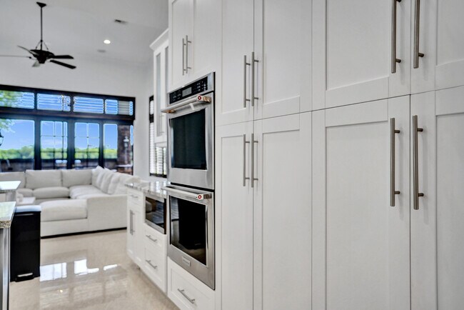 Building Photo - 9210 Equus Cir