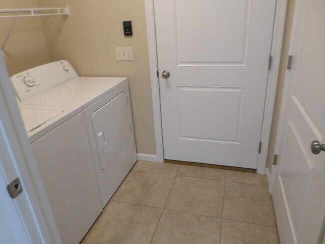Laundry Room - 18 Klines Cv