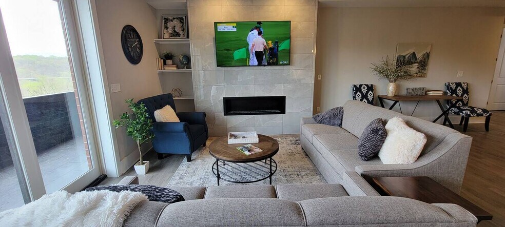 Building Photo - 1208 Commerce St