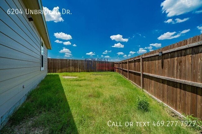 Building Photo - 6204 Unbridled Dr