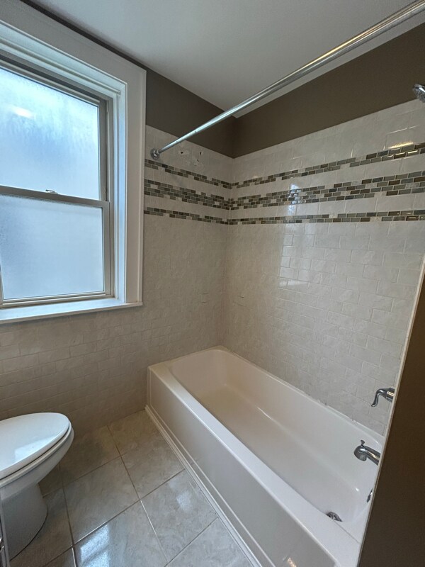 Building Photo - 3227 N Albany Ave