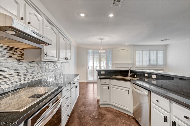 Building Photo - 9420 San Laguna Ct