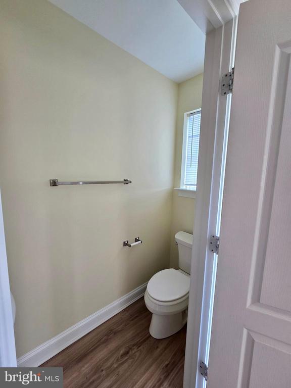 Building Photo - 23613 Linkside Dr