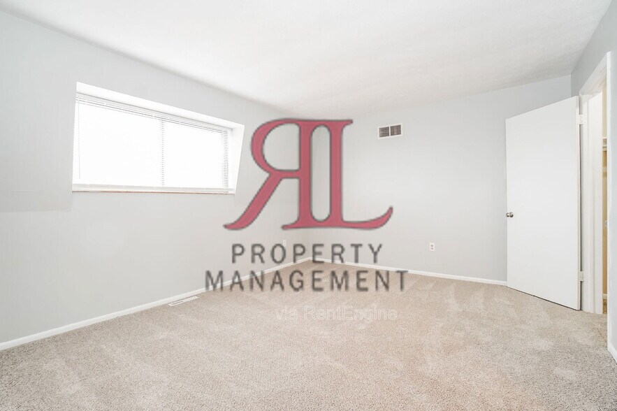 Building Photo - 6572 San Miguel Pl