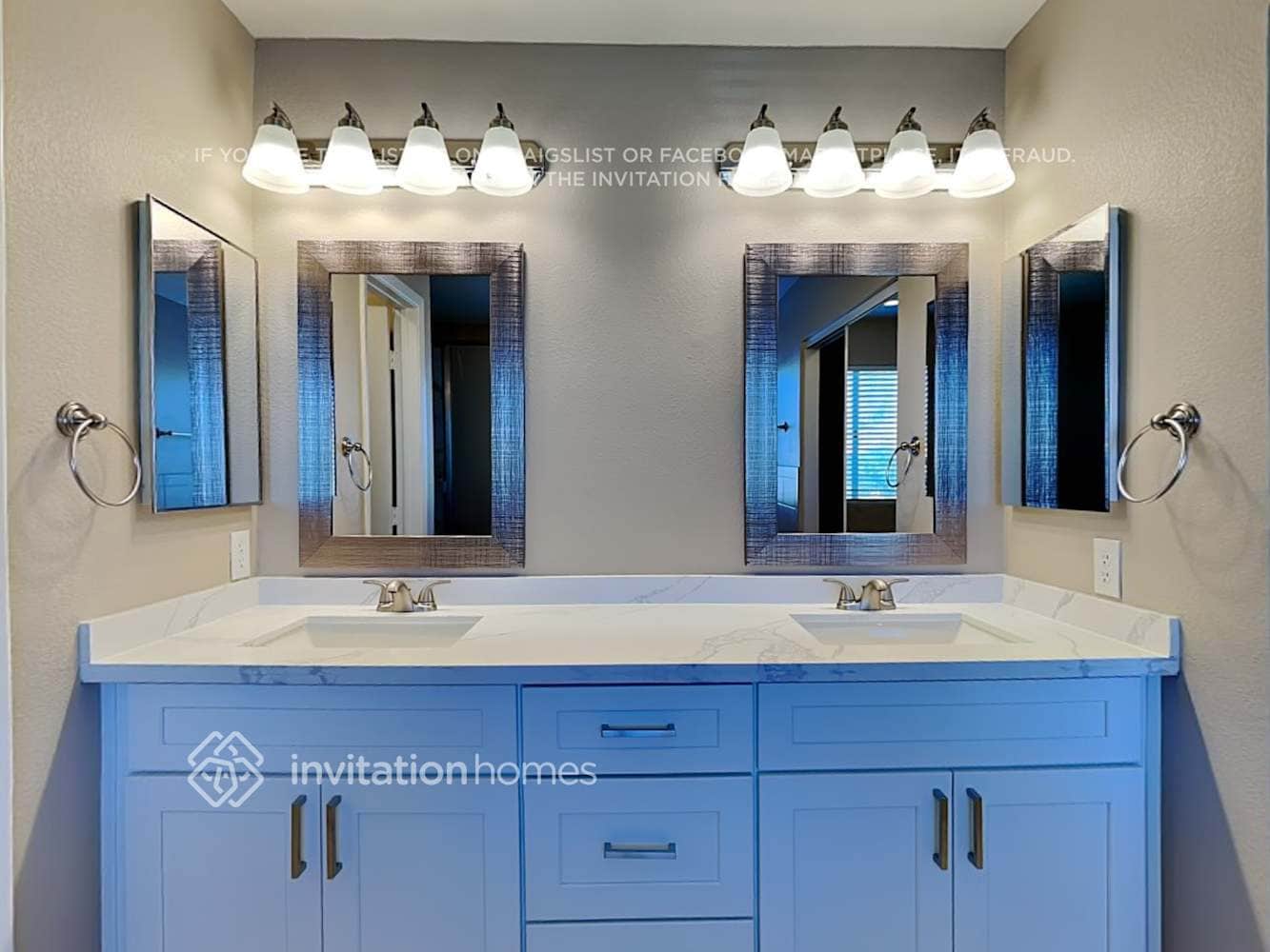 Building Photo - 2124 Desert Peak Rd