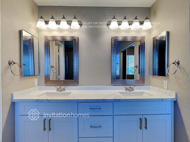 Building Photo - 2124 Desert Peak Rd