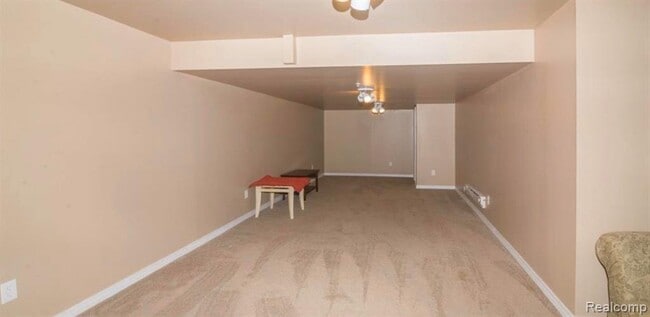 Building Photo - 41475 Copper Creek Dr