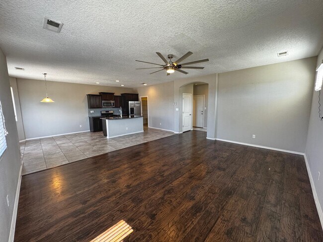 Building Photo - 8901 Eagle Hills Dr NW