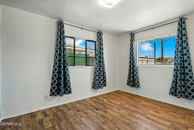 Building Photo - 5312 Capistrano Dr