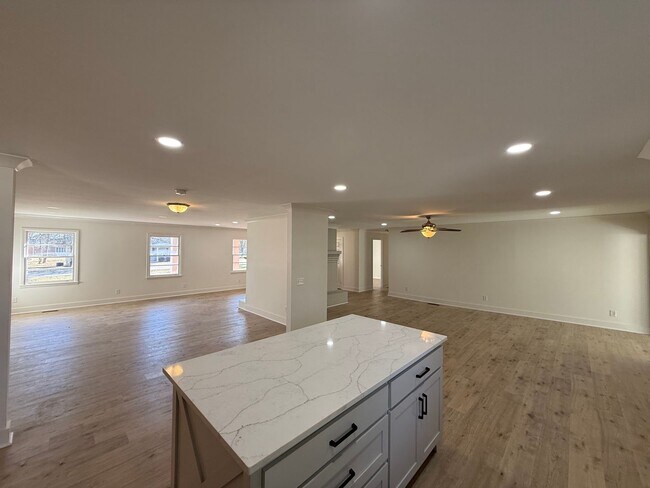 Building Photo - Beautifully Updated Home for Rent in the Heart of Arab, AL