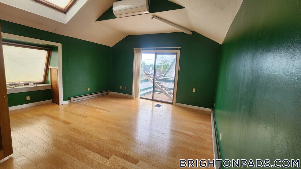 Building Photo - 54A Falkland St