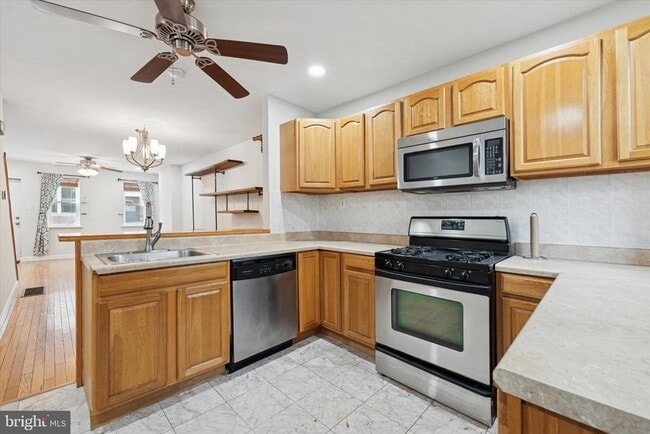 Building Photo - 1039 S Cleveland St