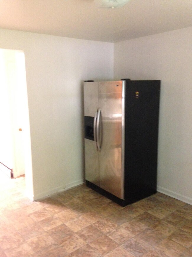 Building Photo - 1 White Clay Dr