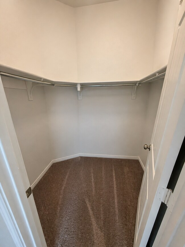 Building Photo - AVAILABLE MID MAY; APPLY TODAY ON OUR WEBSITE!!!