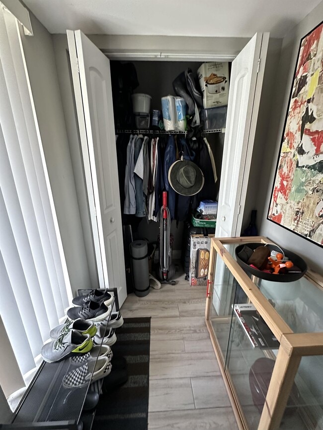 Building Photo - 5200 NW 31st Ave