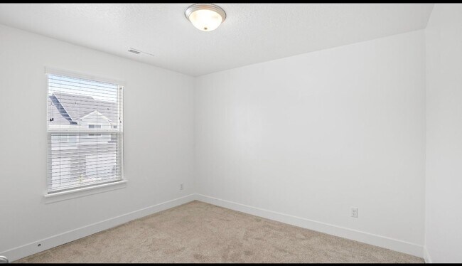 Building Photo - 3988 W 1650 N