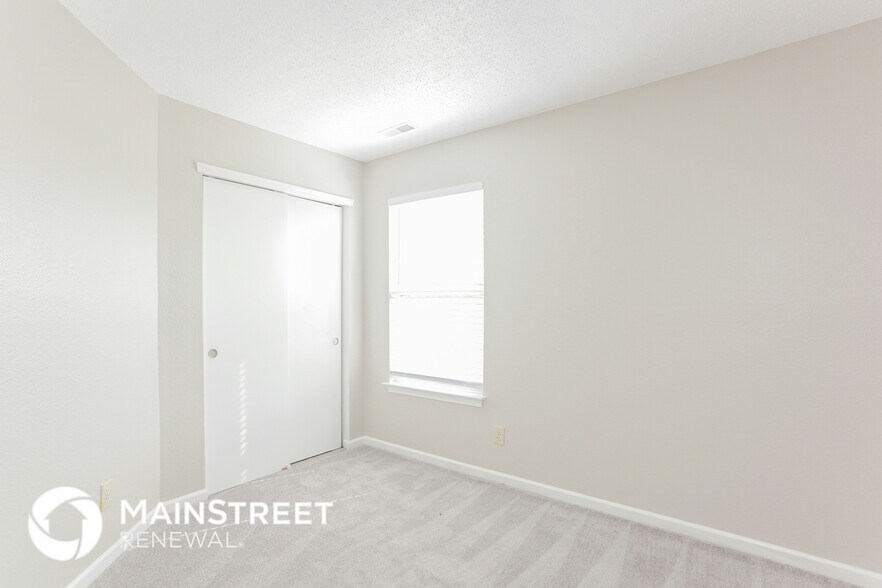 Building Photo - 5223 Tufton Dr