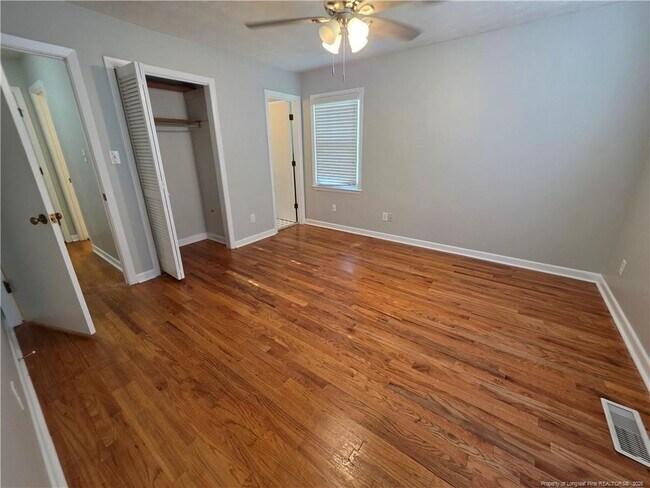 Building Photo - 112 Chloe Dr