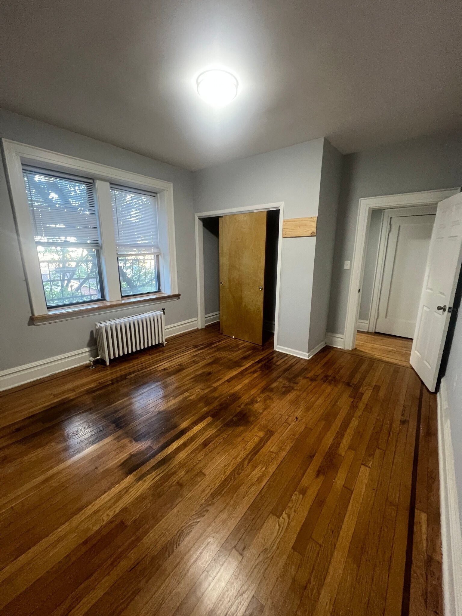 Building Photo - 580 Mt Prospect Ave